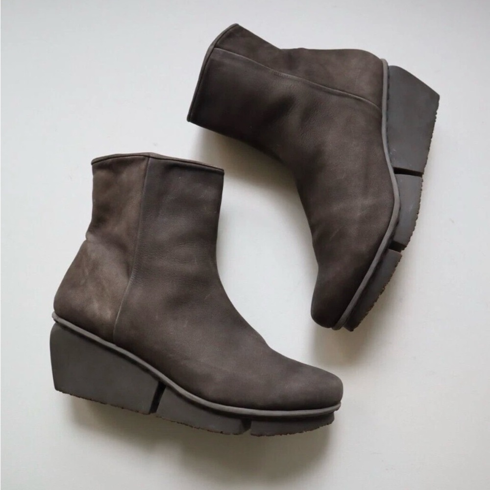 Trippen Gray Leather  Women’s Ankle Boots Size EU 40 / US 9 Heel